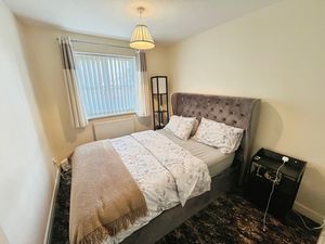 Bedroom- click for photo gallery